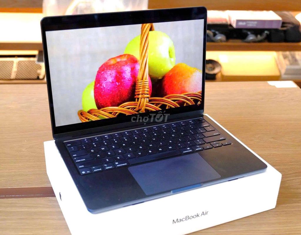 MacBook Air M4: 16G | 256G | Midnight NEW. Mua bán Laptop tại Quận 10 Tp Hồ Chí Minh được đăng bởi TTCenter hình 1