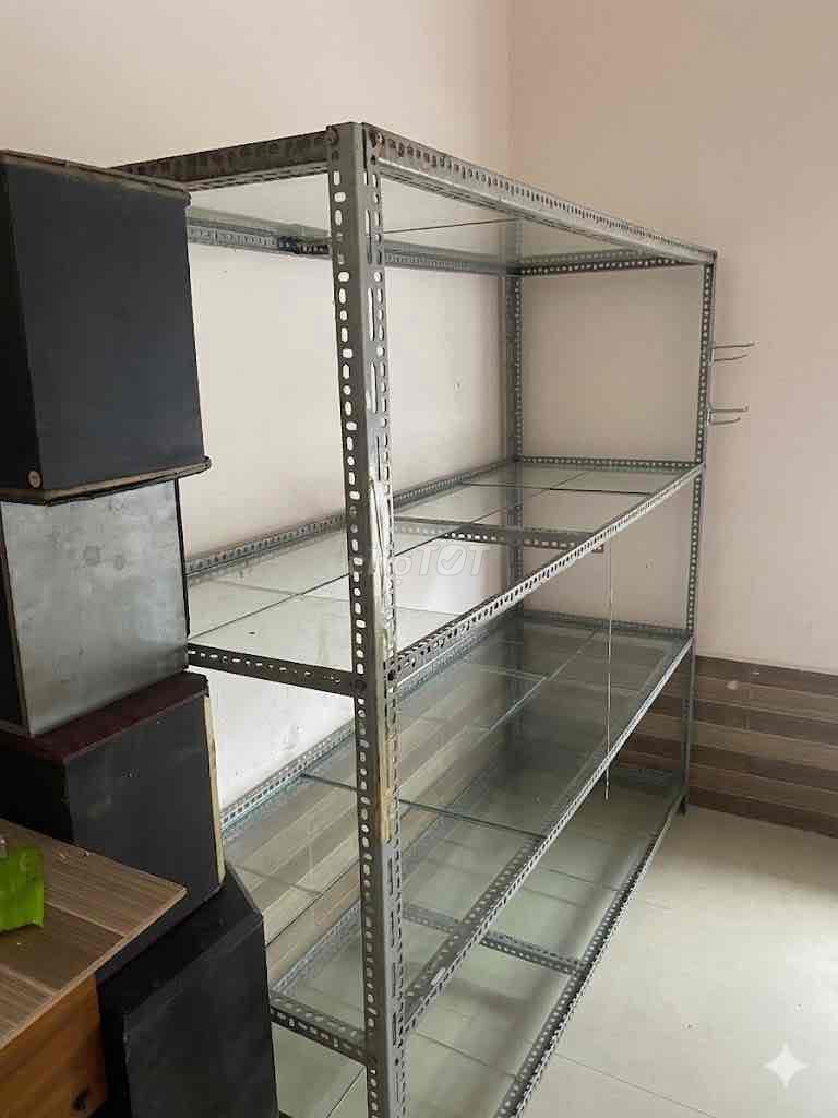Kệ kim loại kính xám 1m8x1m8x60cm 4 tầng. Mua bán Tủ, kệ gia đình tại Quận Ninh Kiều Cần Thơ được đăng bởi Thiên Phú hình 1