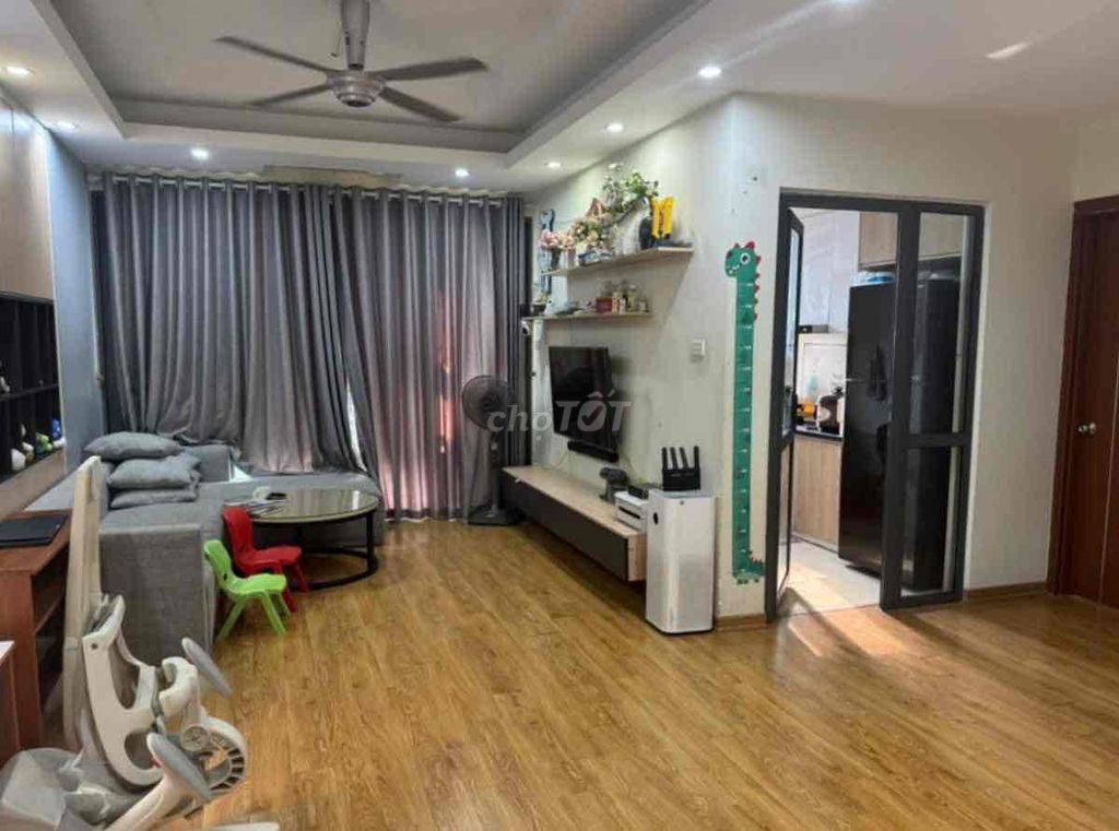 Lô góc căn chung cư phố Định Công 66m2 2 thoáng sổ đỏ CC T9 giá 5.6 tỷ