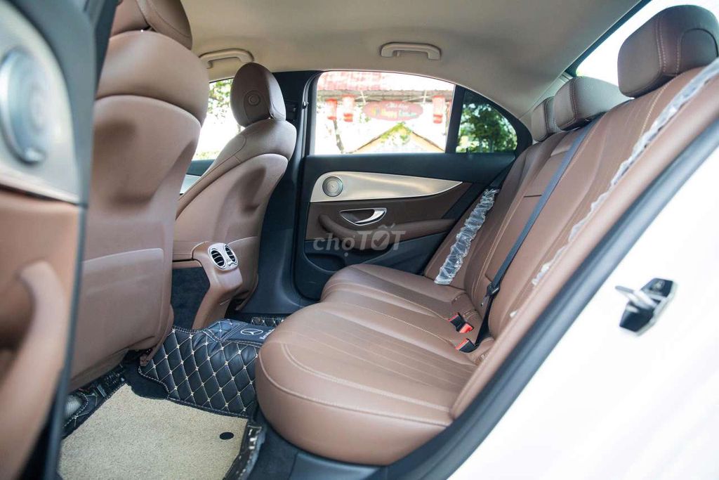 Mercedes E180 2020 - 22000 km. Mua bán Ô tô tại Quận Gò Vấp Tp Hồ Chí Minh được đăng bởi TUYỀN KUPPY XE LƯỚT LUXURY  hình 12