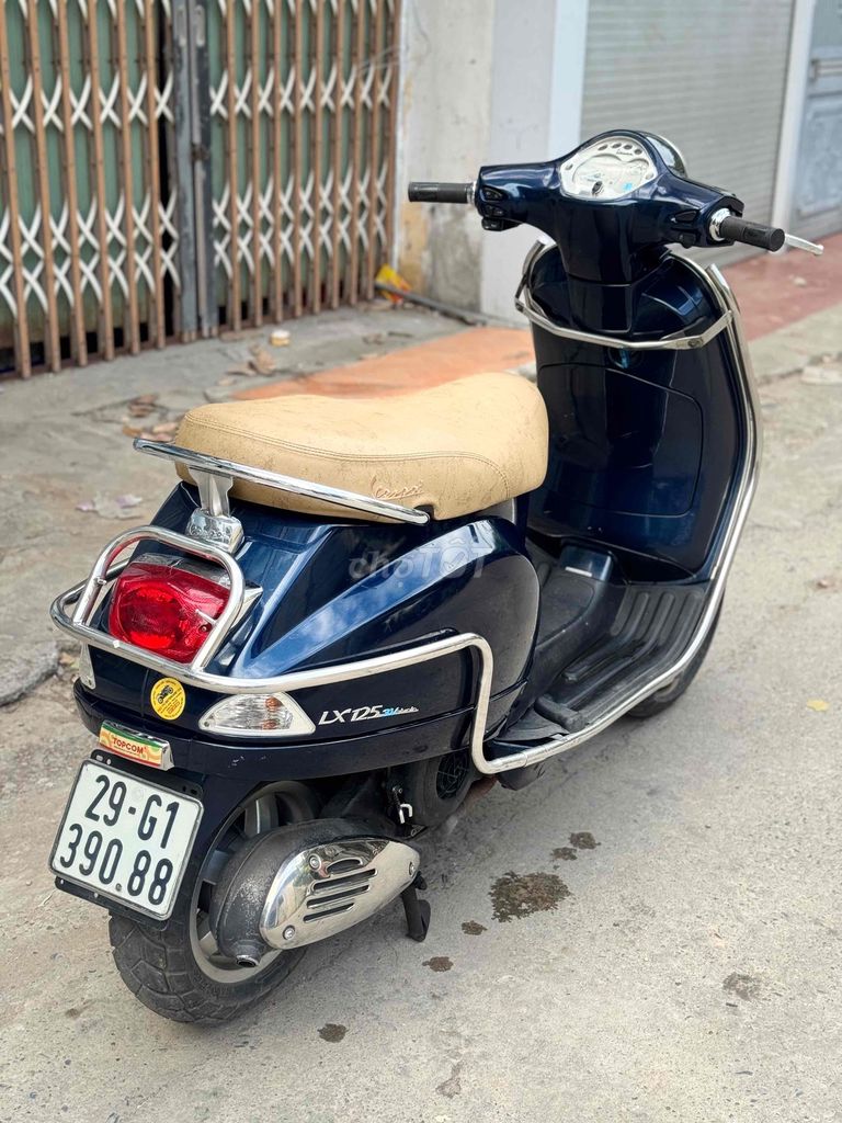 Скутер Piaggio Vespa LX 125 3v i.e. синий, оригинал, как новый