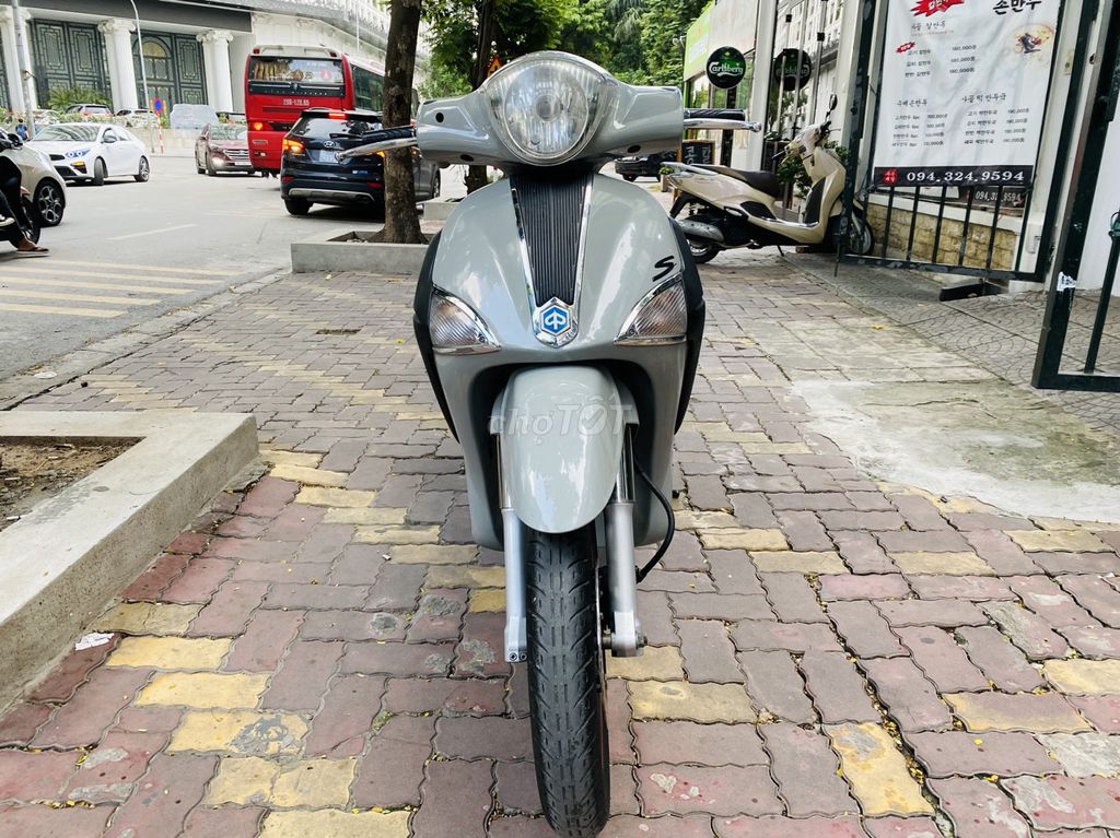 PIAGGIO LIBERTY 125IE TRẮNG CHÍNH CHỦ BIỂN 29. Mua bán Xe máy tại Quận Nam Từ Liêm Hà Nội được đăng bởi Hoàng Lan hình 6