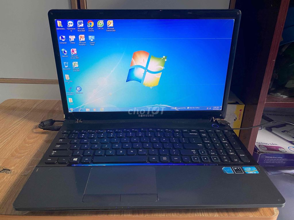 XÁC LAPTOP SAMSUNG i3 thế hệ 3 RAM 4Gb SSD 128gb