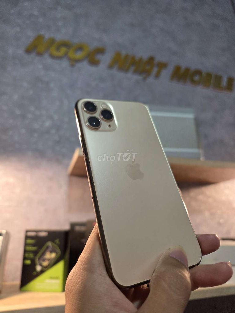 iPhone 11 Pro 64GB Vàng Zin. Mua bán Điện thoại tại Thành phố Buôn Ma Thuột Đắk Lắk được đăng bởi Nguyễn Ngọc Nhật hình 1