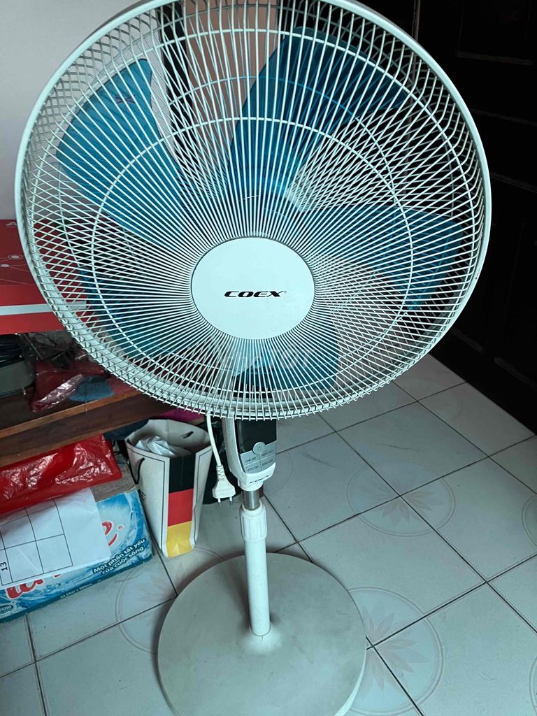 Quạt cây COEX Trắng đã qua sử dụng có điều khiển. Mua bán Quạt tại Quận Ba Đình Hà Nội được đăng bởi Dương Tân hình 1