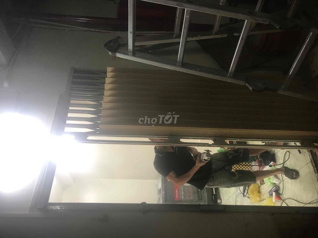 sửa cửa sắt,nhôm...24/7. Dịch vụ tại Huyện Bình Chánh Tp Hồ Chí Minh được đăng bởi Đặng Quốc Trung hình 1