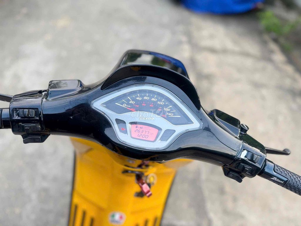 Piaggio Vespa Sprint 2015 Vàng. Mua bán Xe máy tại Huyện Củ Chi Tp Hồ Chí Minh được đăng bởi HuỳnhLâm Bổn hình 12