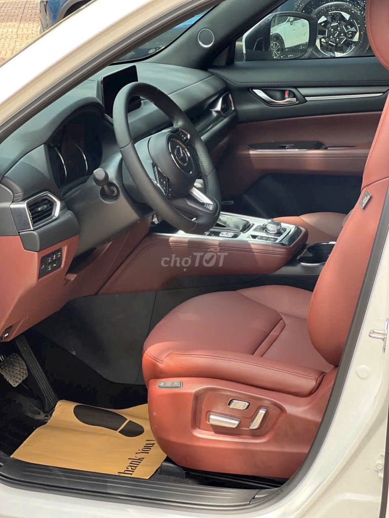 Mazda CX-8 2.5 Premium Trắng Vin 2024 mới 100%. Mua bán Ô tô tại Thành phố Thủ Đức Tp Hồ Chí Minh được đăng bởi KIA Thảo Điền hình 6