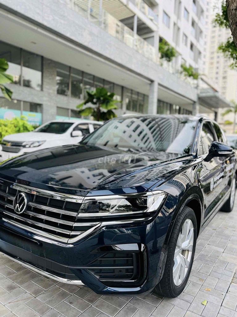 Volkswagen Touareg 2023 Luxury 2.0 TSI - 34000 km. Mua bán Ô tô tại Thành phố Thủ Đức Tp Hồ Chí Minh được đăng bởi Phúc Nguyên hình 3