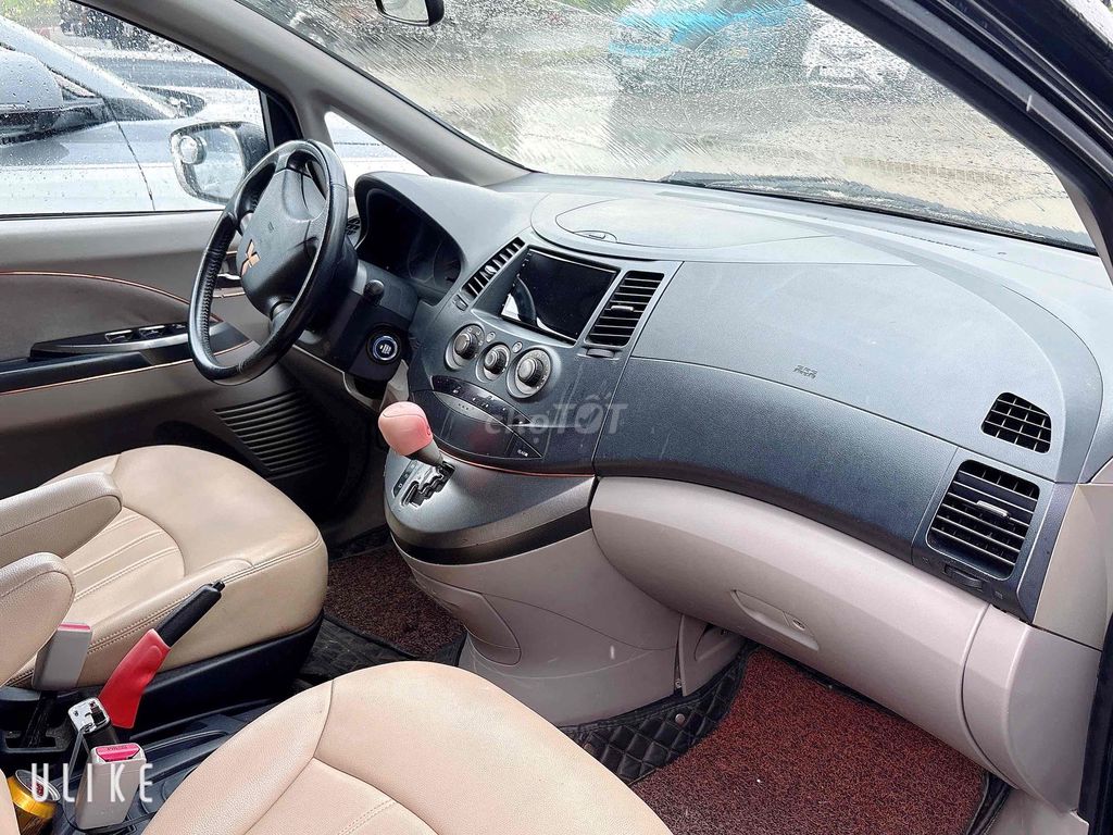 Mitsubishi Grandis 2005 2.4 AT - 300000 km. Mua bán Ô tô tại Huyện Thuỷ Nguyên Hải Phòng được đăng bởi Hoàng Thanh hình 3