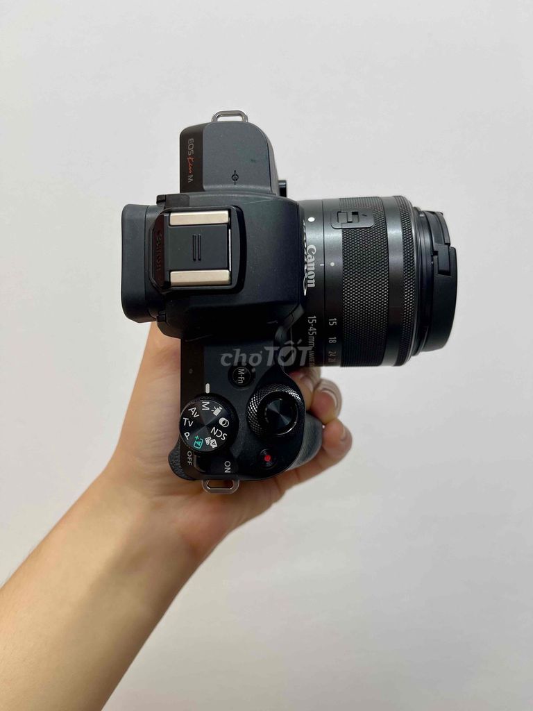 Máy ảnh Canon EOS Kiss M Đen. Mua bán Máy ảnh, Máy quay tại Quận Đống Đa Hà Nội được đăng bởi Phạm Thị Hương hình 1