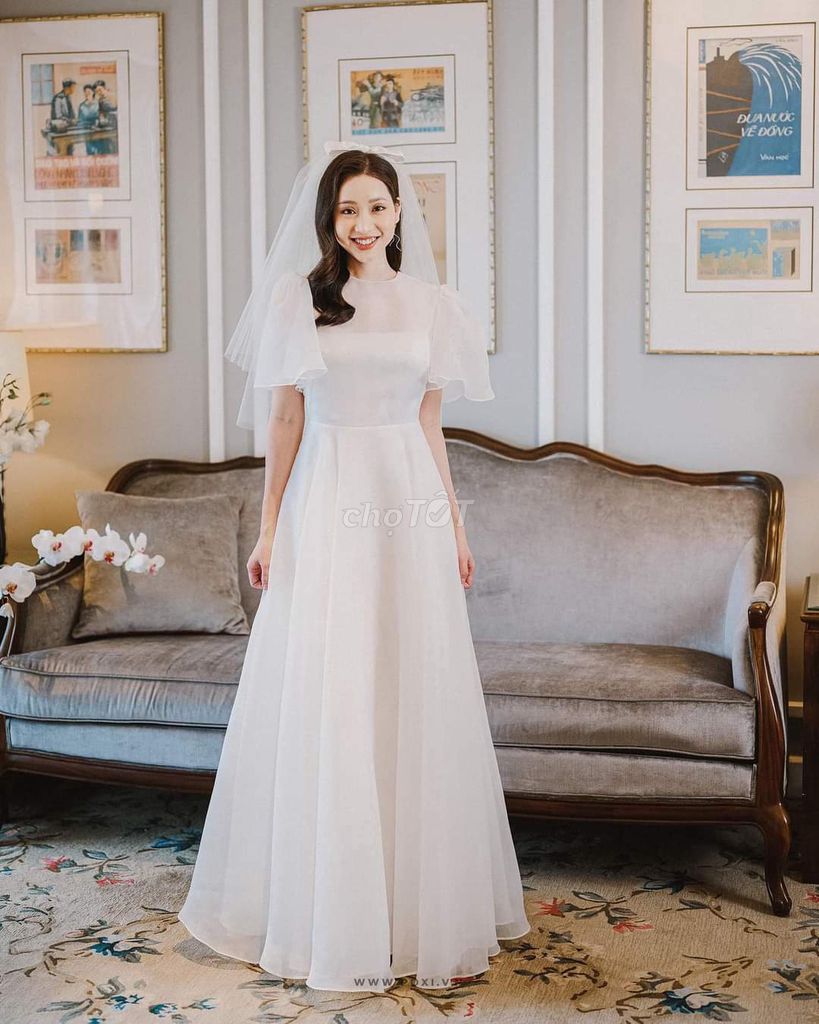 Thanh lý váy cưới Poxi mới mặc