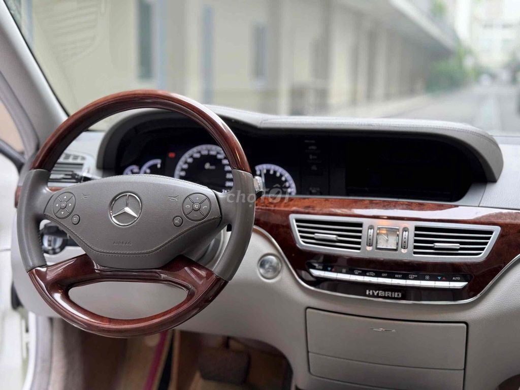 Mercedes Benz S Class 2010 S400 Hybrid - 90000 km. Mua bán Ô tô tại Quận 11 Tp Hồ Chí Minh được đăng bởi Lê Đình Luật hình 12