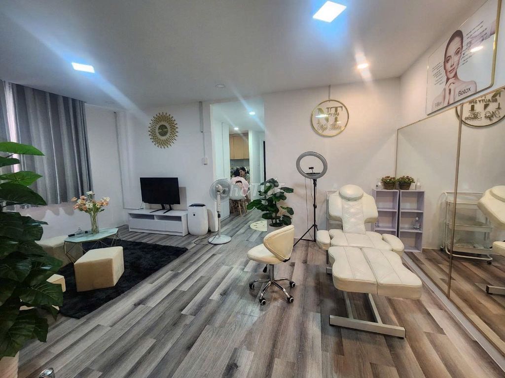 🏙13.5Tr Screc Tower 2Pn2Wc 80m2 Tiện Nghi Y Video. Tin Thật-Giá Thật 