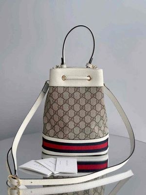 Túi xách đeo chéo Gucci nữ da Canvas. Mua bán Túi xách tại Quận Liên Chiểu Đà Nẵng được đăng bởi Bạch Văn Nhất