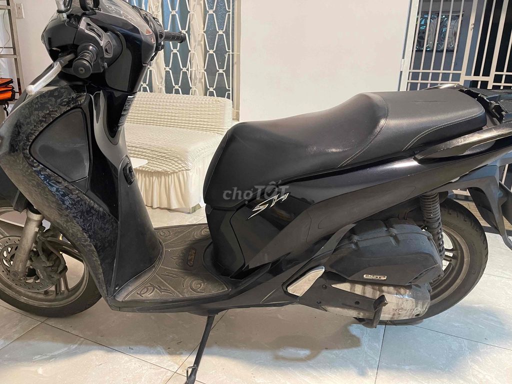 Хонда SH 125i CBS 2019, черная, 85 000 км