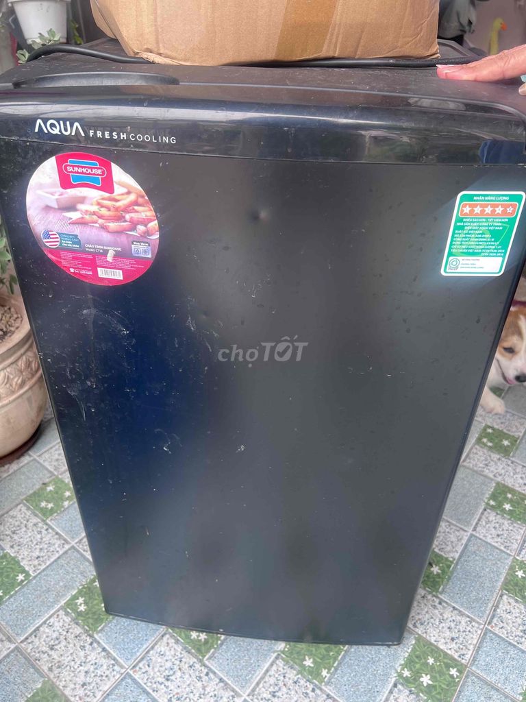 Tủ lạnh Aqua Dưới 100 lít Đen. Mua bán Tủ lạnh tại Huyện Đất Đỏ Bà Rịa - Vũng Tàu được đăng bởi Kim Quyên Trần hình 1