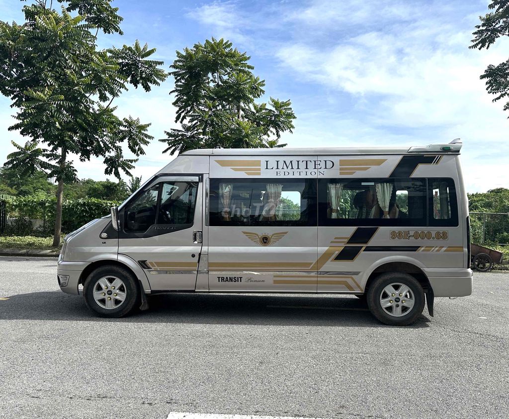 Ford Transit 2014 16 Chỗ 2.4 Diesel - 25000 km. Mua bán Ô tô tại Quận Long Biên Hà Nội được đăng bởi Nguyễn Văn Tuấn hình 6