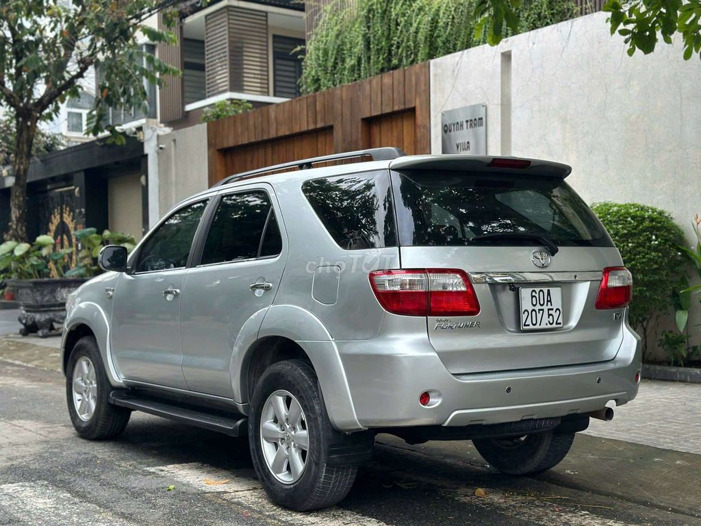 Toyota Fortuner 2009 2.7V - 117000 km. Mua bán Ô tô tại Thành phố Thuận An Bình Dương được đăng bởi THANH LÂM  hình 4