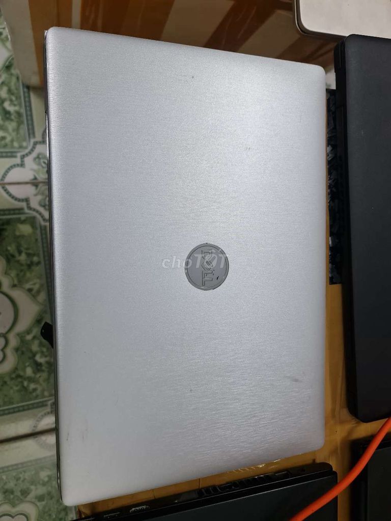 Dell Laptop i7 Gen 10 8GB/256GB Bạc. Mua bán Laptop tại Quận 1 Tp Hồ Chí Minh được đăng bởi Đồng Anh Duy hình 1
