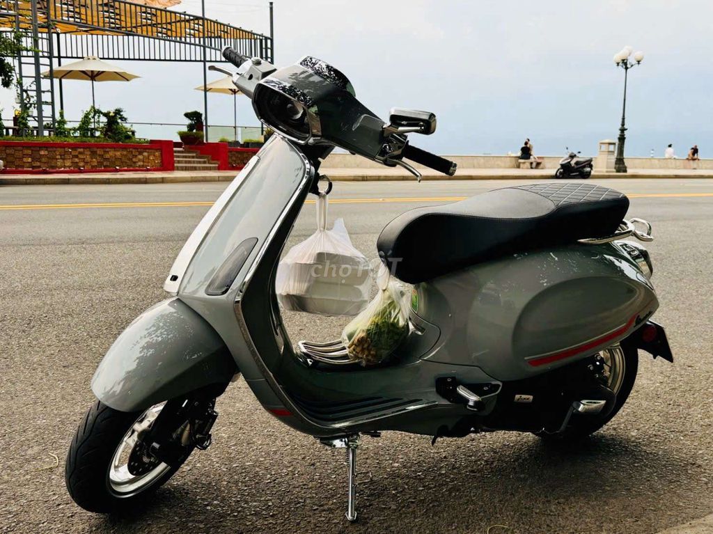 Vespa Sprint 150 Full đồ chơi Odo 5000km. Mua bán Xe máy tại Quận 10 Tp Hồ Chí Minh được đăng bởi Nguyễn Đình Nguyên hình 9