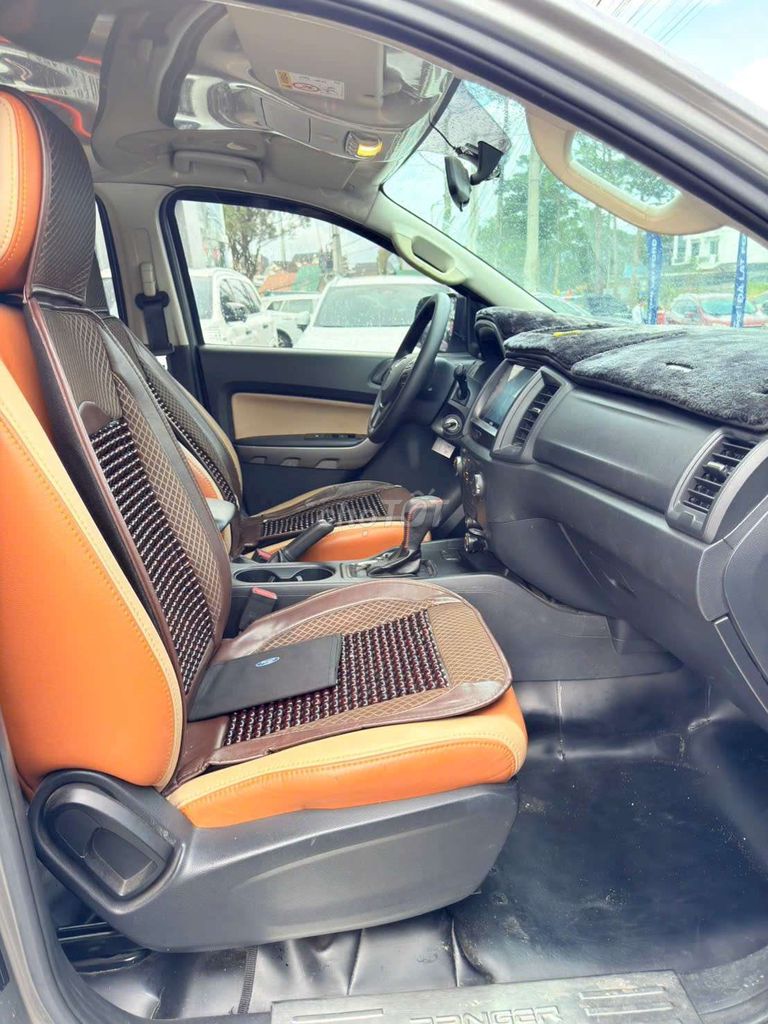 Ford Ranger XLS 4x2AT 2019 số tự động. Mua bán Ô tô tại Thành phố Đà Lạt Lâm Đồng được đăng bởi Lê Tấn Đạt hình 4
