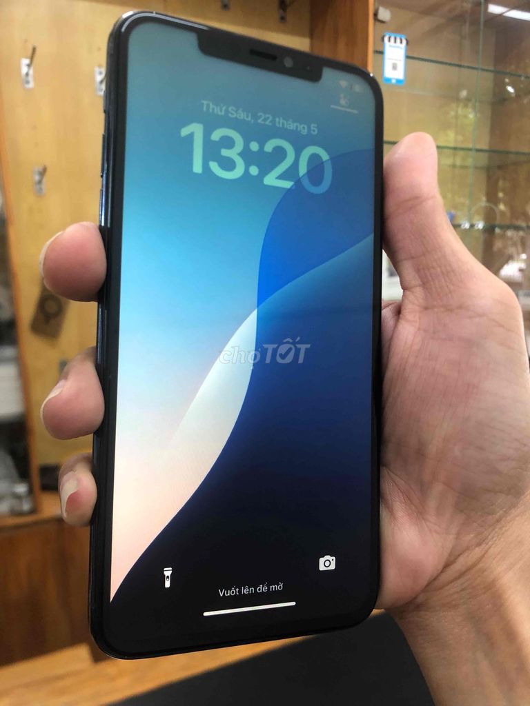 iPhone 11 Pro Max 64GB Đen Lock. Mua bán Điện thoại tại Quận Đống Đa Hà Nội được đăng bởi Shop điện thoại cũ ISV hình 1