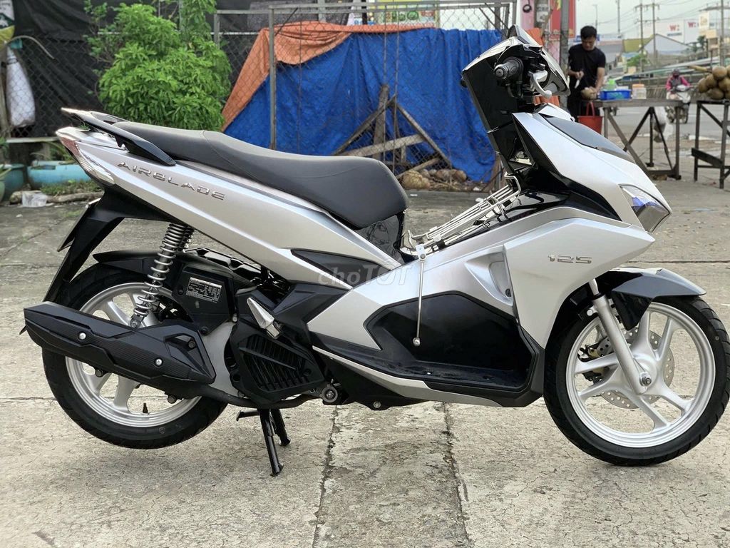 🏷️Honda Airblade 2019🏷️ Biển 60. Mua bán Xe máy tại Huyện Trảng Bom Đồng Nai được đăng bởi Phạm Minh An hình 3