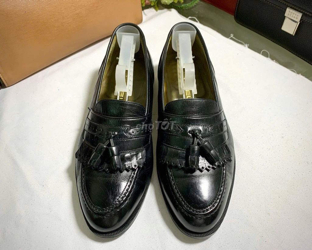 Lancel Paris size 40.5