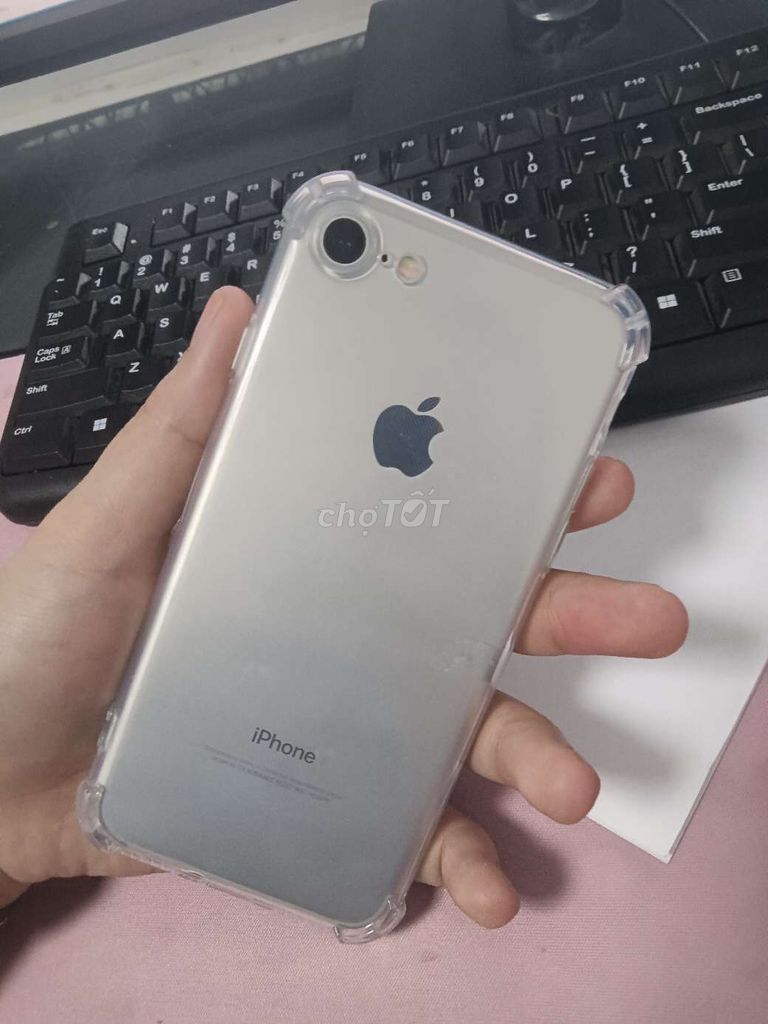 Apple iPhone 7 Bạc 95%. Mua bán Điện thoại tại Quận 12 Tp Hồ Chí Minh được đăng bởi Thương Trần hình 1