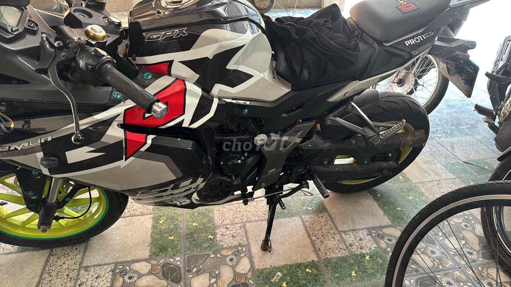 cần bán. Mua bán Xe máy tại Huyện Hương Sơn Hà Tĩnh được đăng bởi Hiếu H hình 2