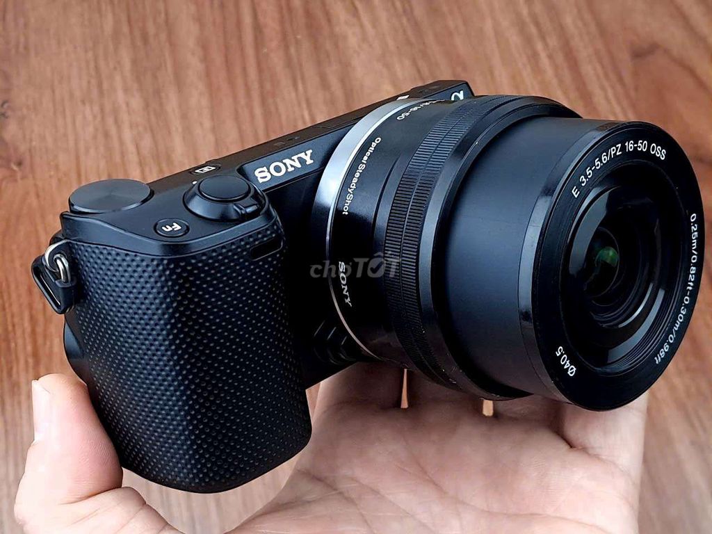 Sony Nex 5R + Kit có wifi, màn lật 180, cảm ứng