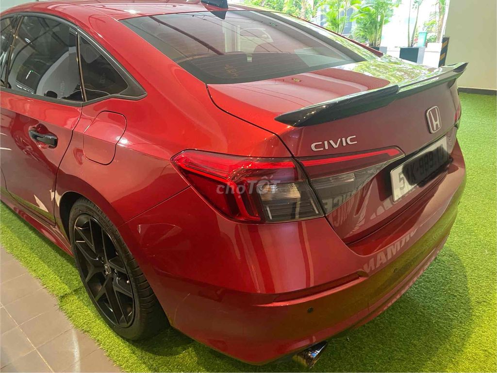 HONDA CIVIC RS  ĐỎ - THƯƠNG LƯỢNG. Mua bán Ô tô tại Quận 7 Tp Hồ Chí Minh được đăng bởi Showroom Honda Ôtô Sài Gòn Quận 7 hình 3
