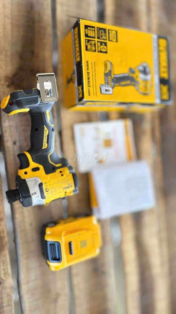 Máy  dewalt. Mua bán Đồ chuyên dụng, Giống nuôi trồng tại Huyện Châu Thành An Giang được đăng bởi lánh hình 1