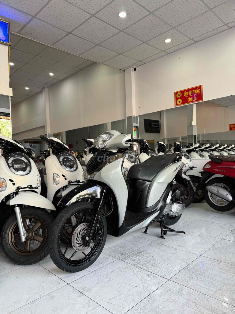 SH MODE 2016 - Xám Xi Măng - Máy Zin Êm. BS 68. Mua bán Xe máy tại Thành phố Rạch Giá Kiên Giang được đăng bởi XE MÁY CŨ TÂN 128 hình 9