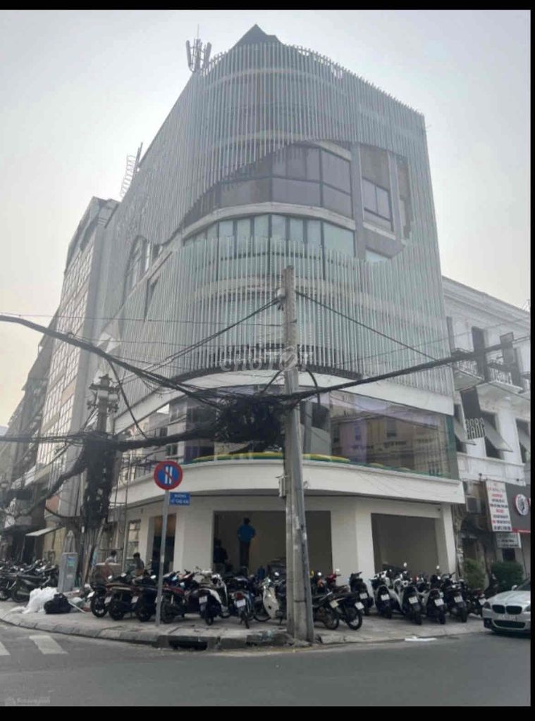 Building mặt tiền Lê Hồng Phong, Quận 5 Gần Trần Phú - An Dương Vương