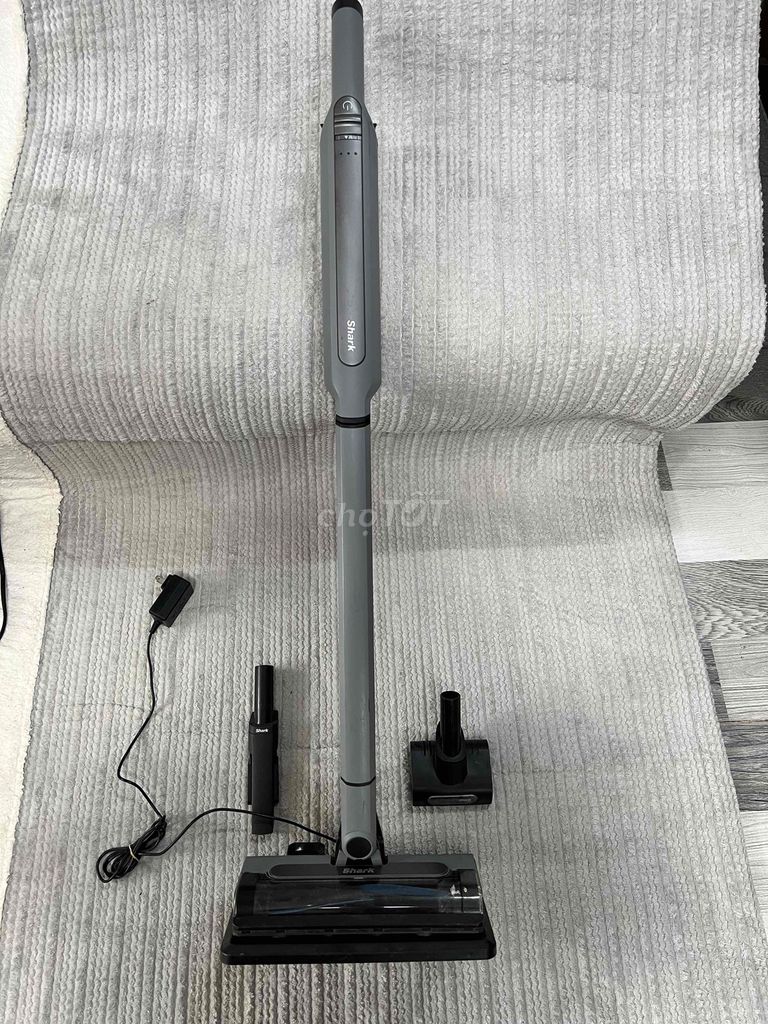 Máy hút bụi Shark Xám. Mua bán Thiết bị vệ sinh, nhà tắm tại Thành phố Thuận An Bình Dương được đăng bởi phong hình 1