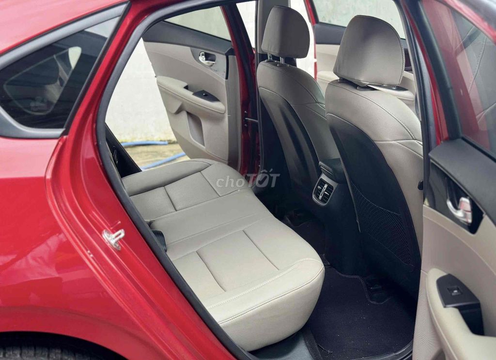 Bán Kia Cerato đời 2020 lướt nhẹ 56.000km. Mua bán Ô tô tại Quận 1 Tp Hồ Chí Minh được đăng bởi Hoàng Gia Auto hình 12