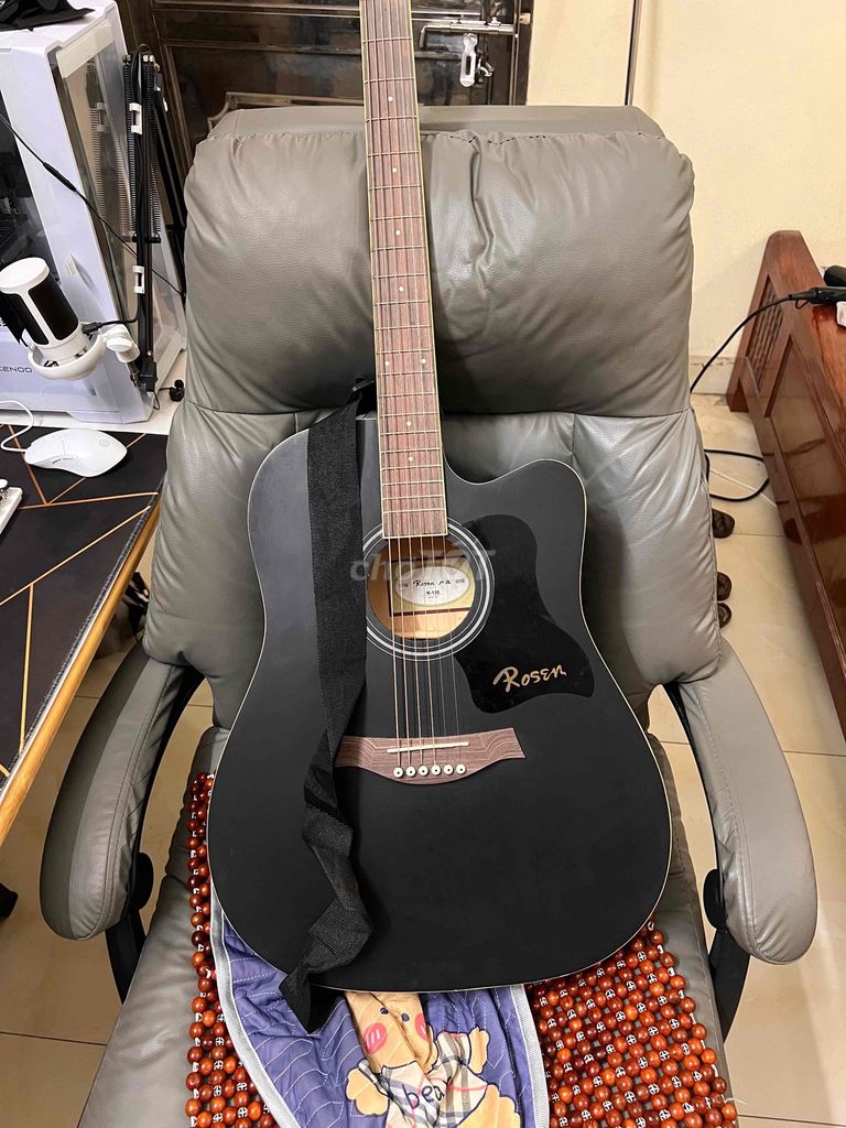 Đàn guitar Rosen R-135 Đen. Mua bán Nhạc cụ tại Huyện Thanh Trì Hà Nội được đăng bởi Lê Trung Đức hình 1