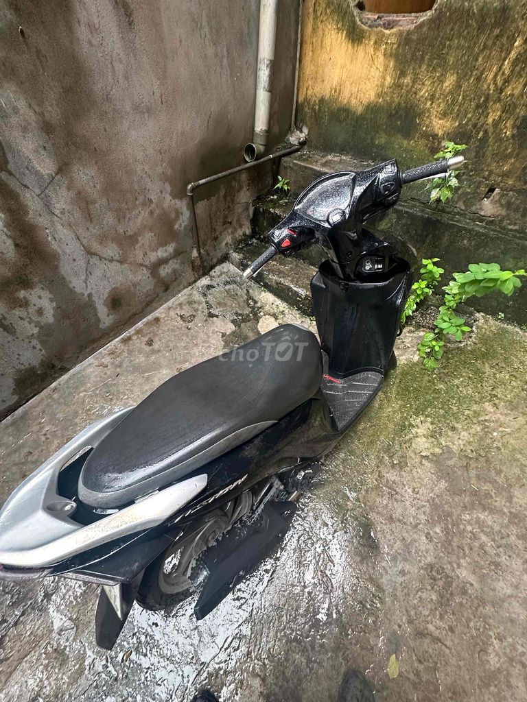 Honda Vision 2020 Черная глянцевая