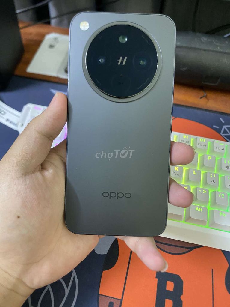 Oppo Find X8 12/256GB Đen. Mua bán Điện thoại tại Huyện Quốc Oai Hà Nội được đăng bởi Lê Hải Vũ hình 1