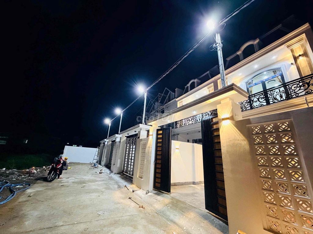 NHÀ PHỐ ĐẸP TẠI PHƯỜNG LONG KHÁNH TP ĐỒNG NAI
