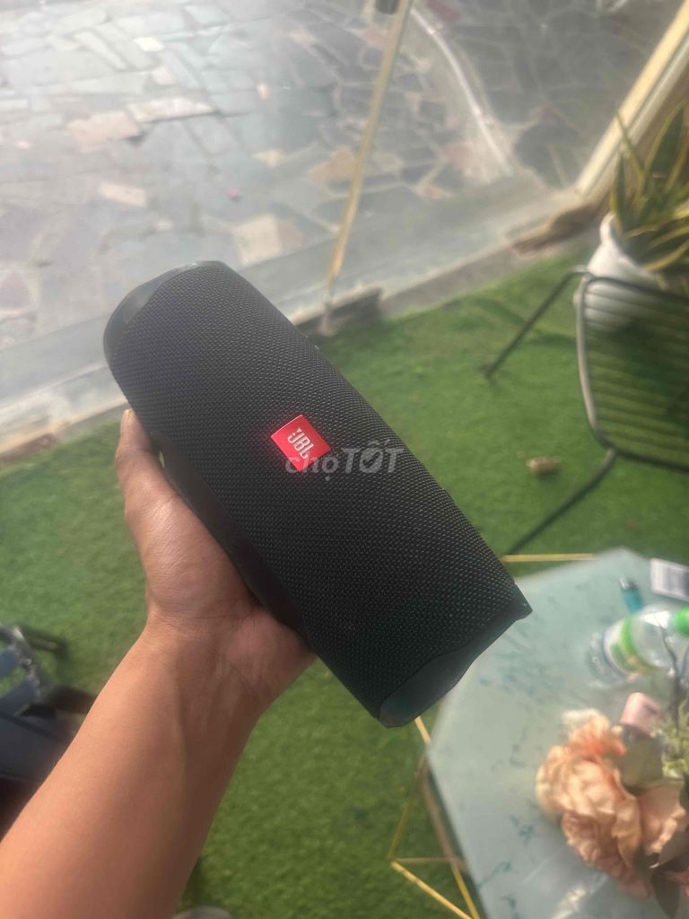 Loa Bluetooth JBL Charge 4 Đen. Mua bán Tivi, Âm thanh tại Thành phố Huế Thừa Thiên Huế được đăng bởi Lộc Hoàng Sport hình 1