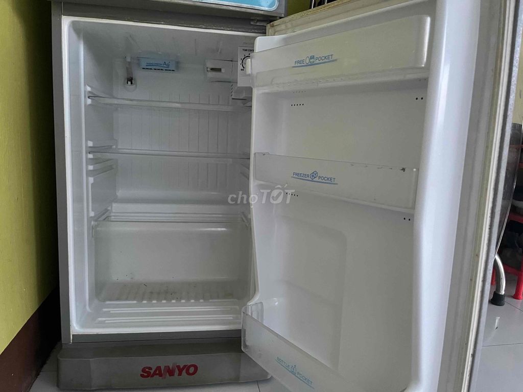 Tủ lạnh Sanyo 143L cũ