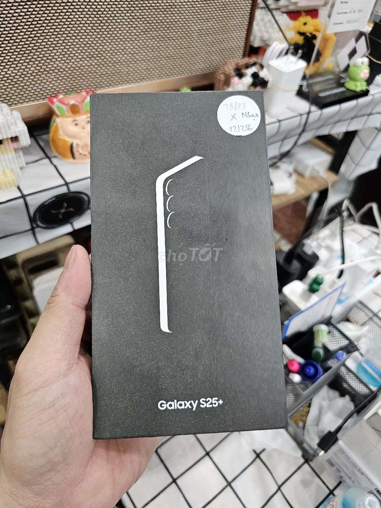 SAMSUNG S25 PLUS 12/256 FULBOX ĐẸP BH 20/10/26 VIP. Mua bán Điện thoại tại Quận Tân Phú Tp Hồ Chí Minh được đăng bởi Ngô Minh Mobile  hình 1