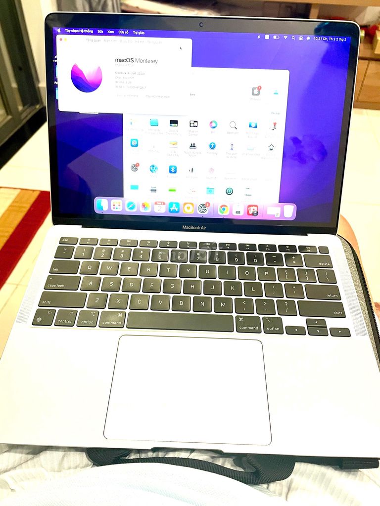Apple MacBook Air M1 13.3 inch 8GB/256GB. Mua bán Laptop tại Quận 7 Tp Hồ Chí Minh được đăng bởi Giang Lê hình 1