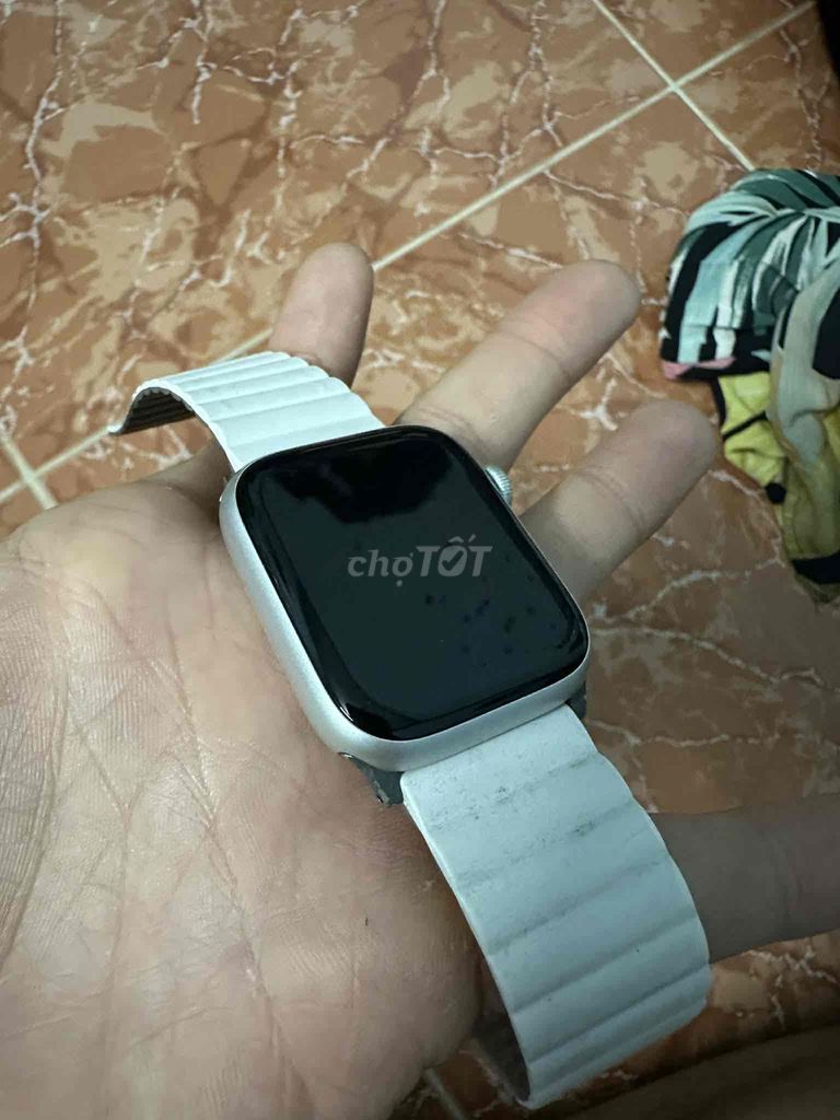 Apple Watch Series 9 45mm Bạc. Mua bán Thiết bị đeo thông minh tại Quận 8 Tp Hồ Chí Minh được đăng bởi QUÁN HƯNG QUẬN 8 hình 1