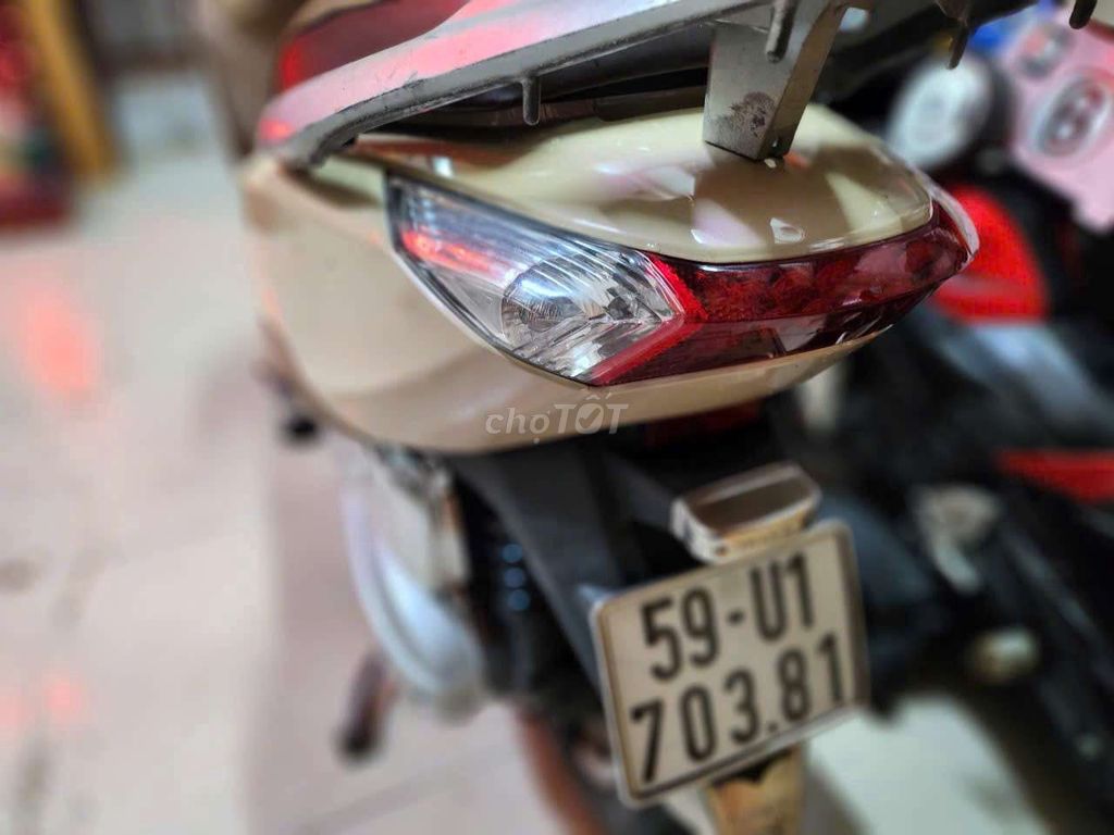 Honda Lead 2014, песочный