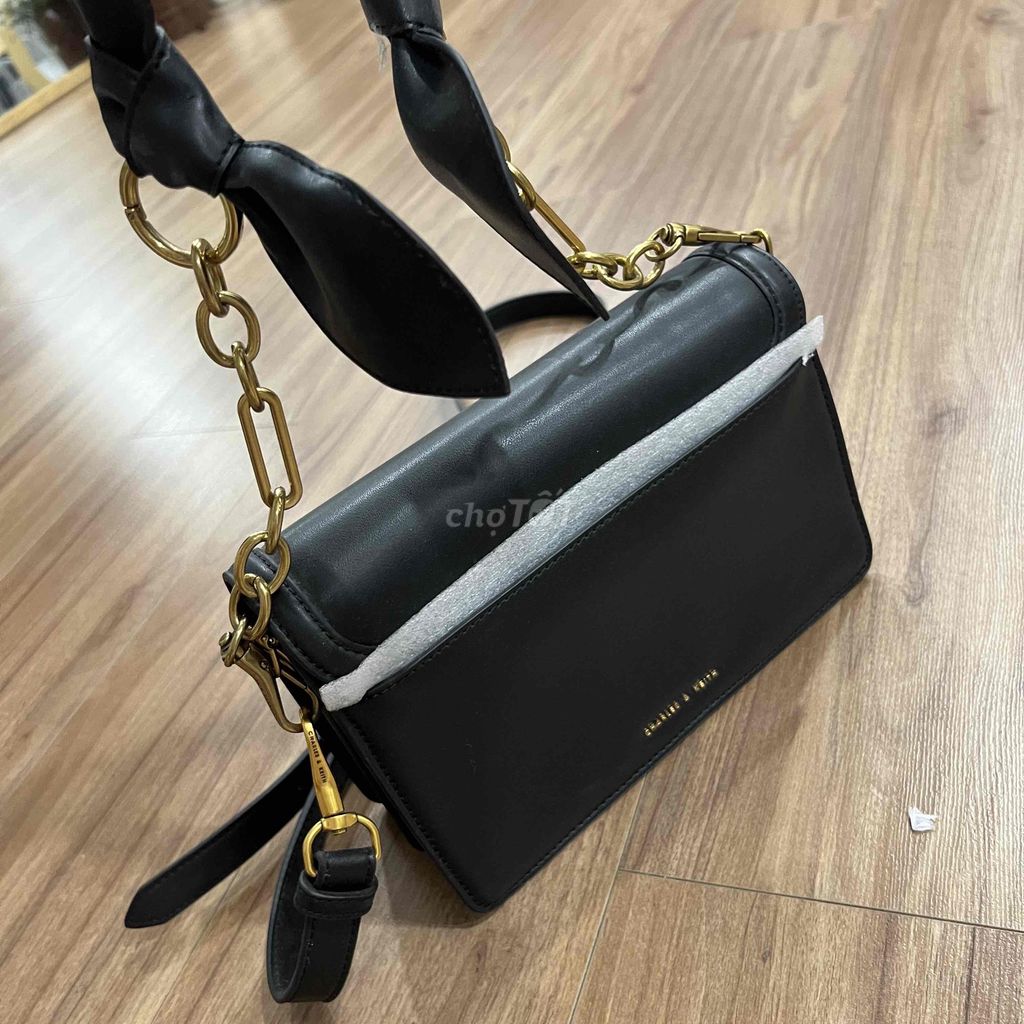 Túi xách Charles & Keith New 100% Chính Hãng