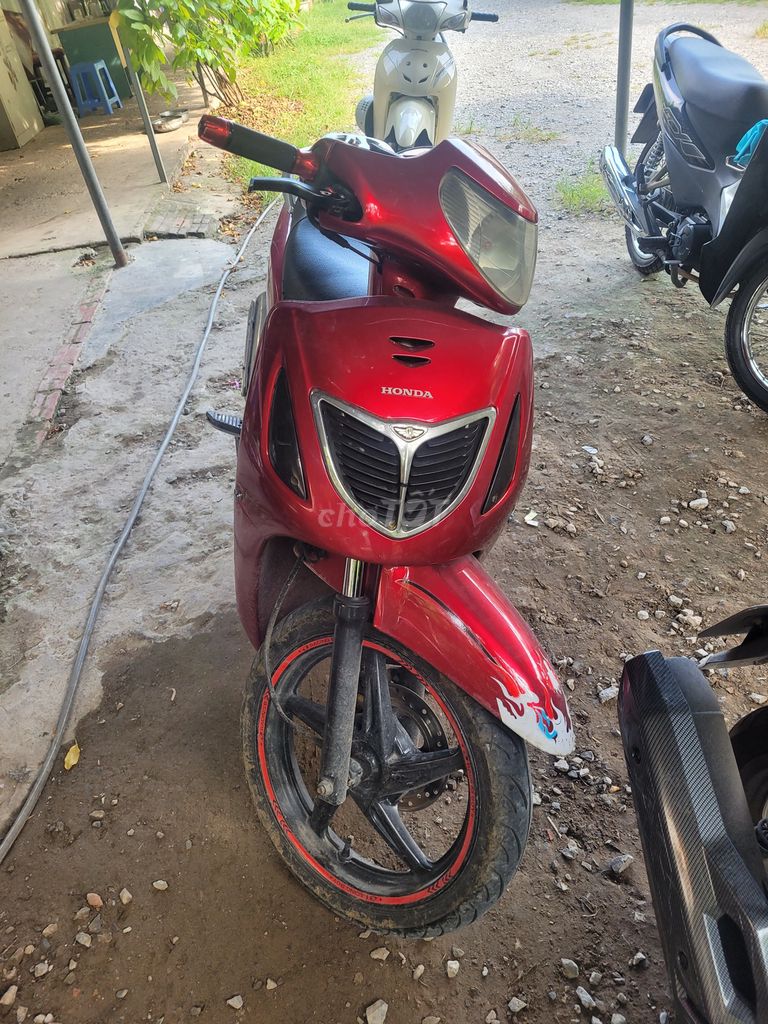 Sh ý 125. Mua bán Xe máy tại Quận Thanh Xuân Hà Nội được đăng bởi Long hình 1